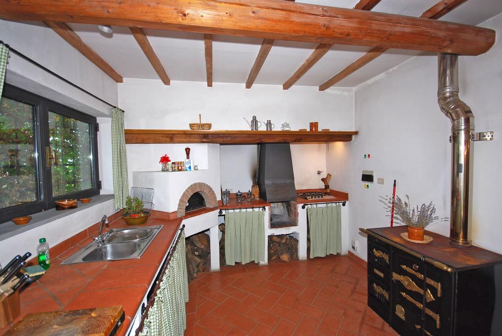 瓦尔的圣卡西亚诺Chiesanuova公寓 客房 照片